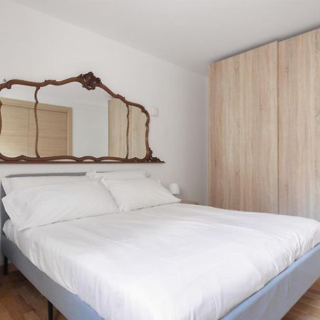Solemar Sicilia - Palazzo Quaroni Apartment Палермо Екстериор снимка