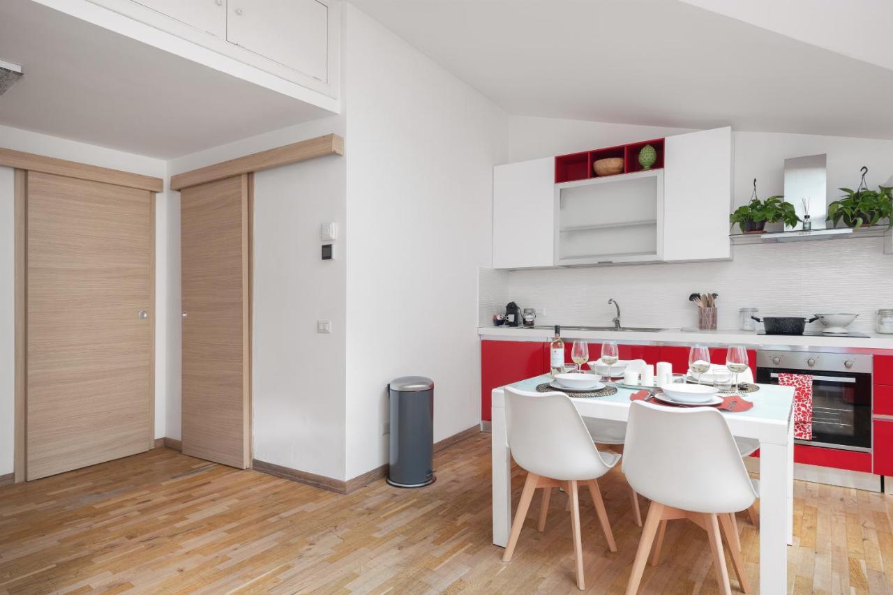 Solemar Sicilia - Palazzo Quaroni Apartment Палермо Екстериор снимка