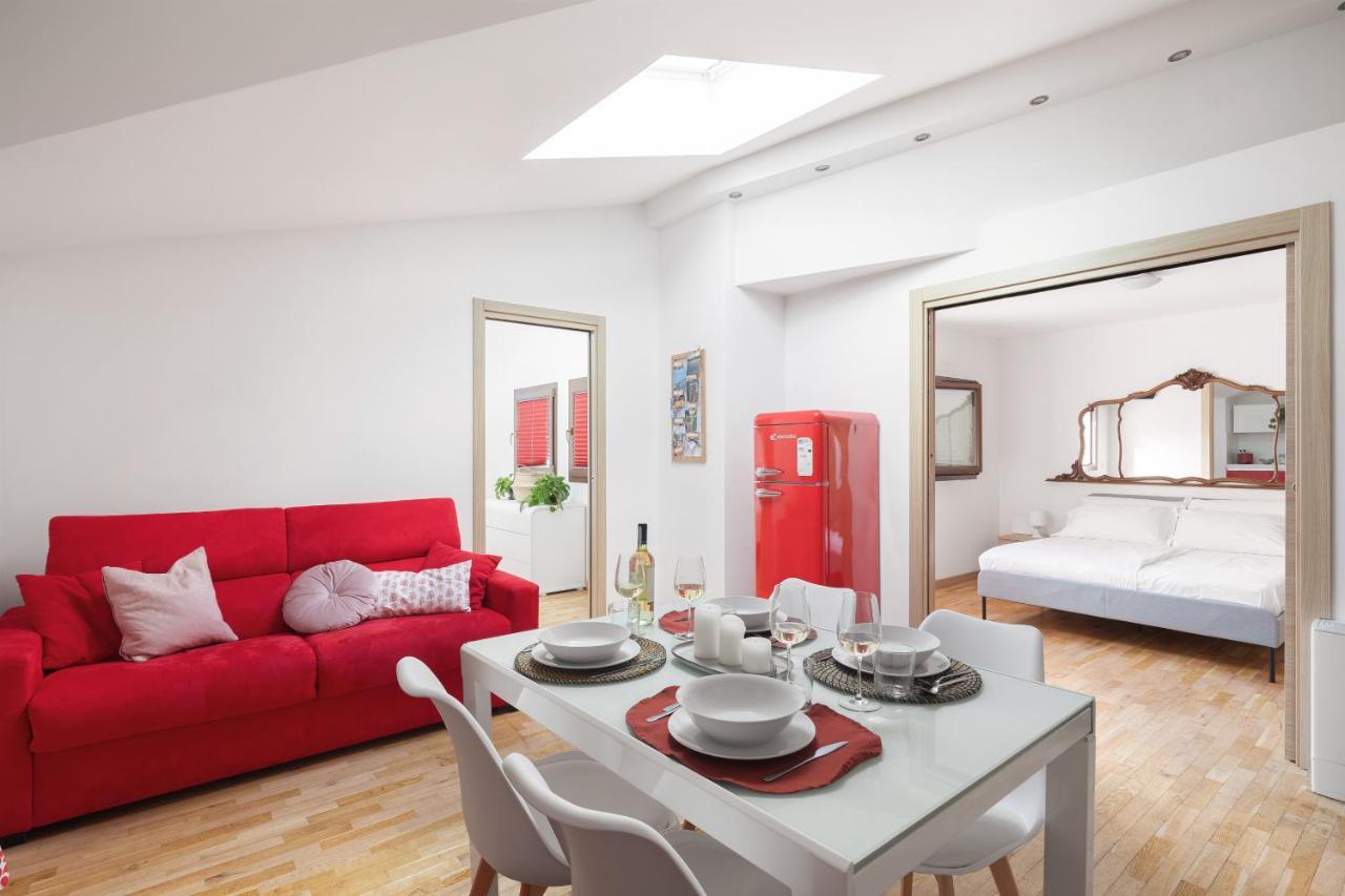 Solemar Sicilia - Palazzo Quaroni Apartment Палермо Екстериор снимка