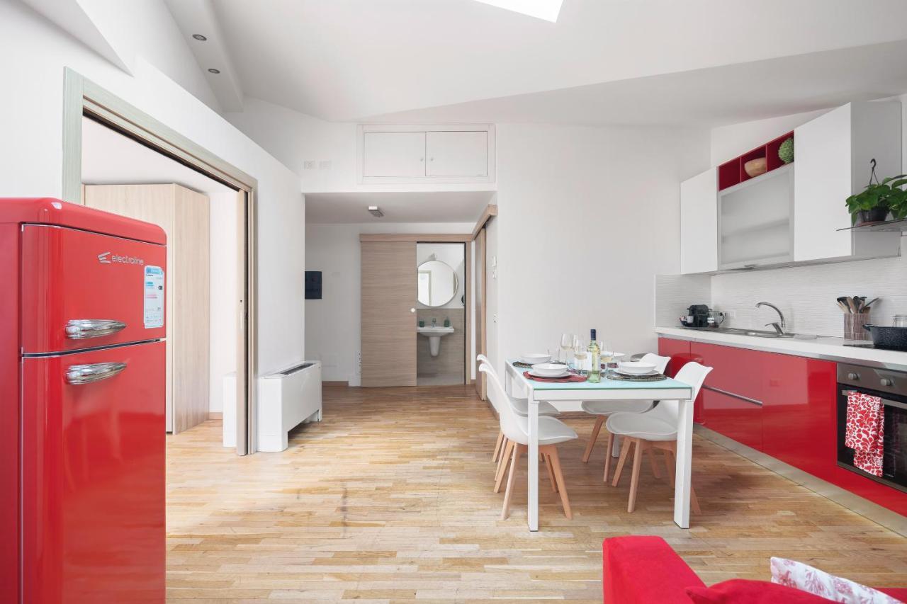 Solemar Sicilia - Palazzo Quaroni Apartment Палермо Екстериор снимка
