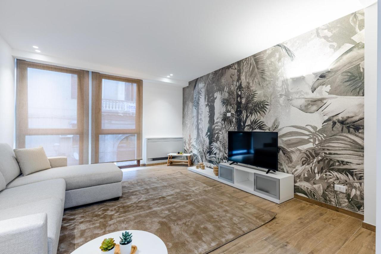 Solemar Sicilia - Palazzo Quaroni Apartment Палермо Екстериор снимка